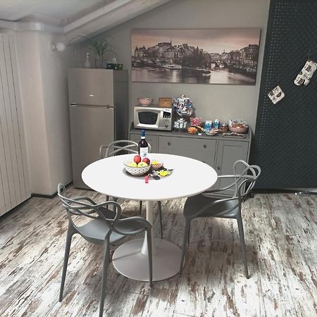 La Petite Maison De Claire Cuneo Kültér fotó