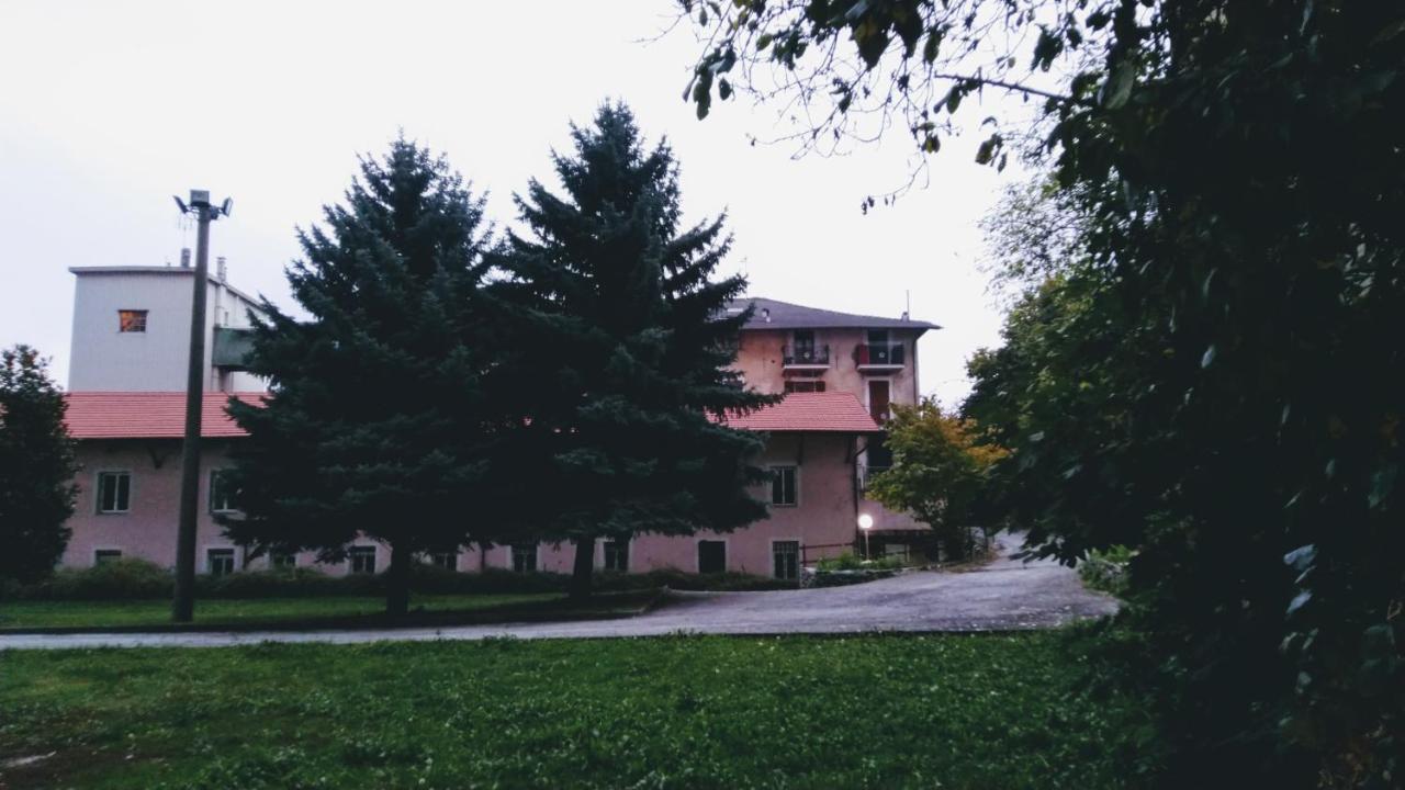 La Petite Maison De Claire Cuneo Kültér fotó